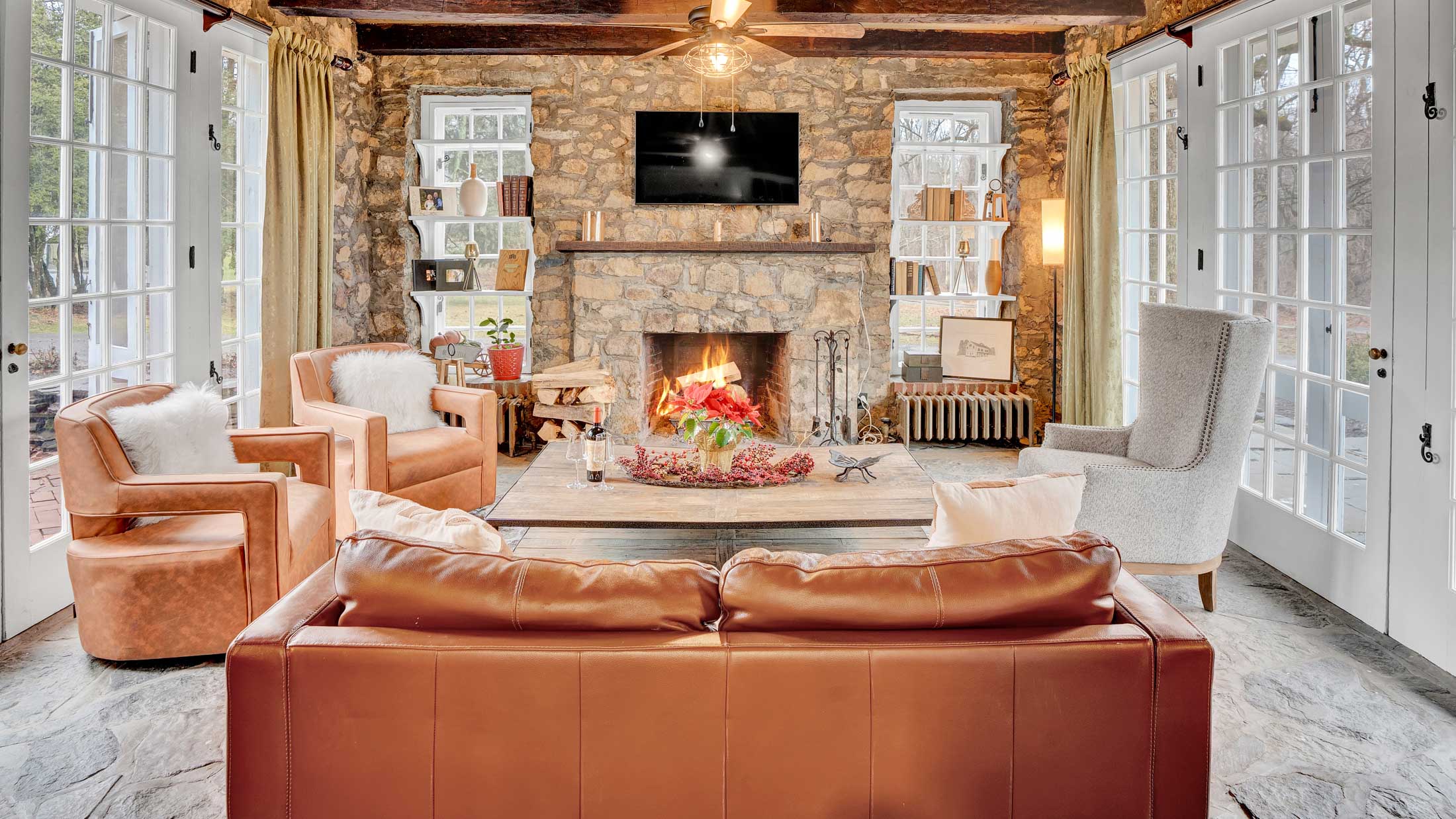 Cozy fire place Chimney Hill Estate